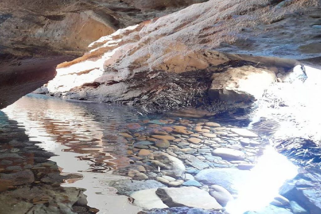 4K Sea, Sea Cave, Wind Sound for Active Thinking and Brainstorming