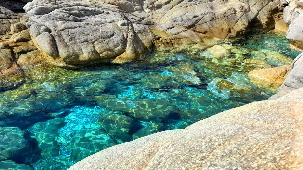 4K Sea Sound of an Exotic Beach and Crystal Clear Emerald Water to Meditate, Relax, and Sleep