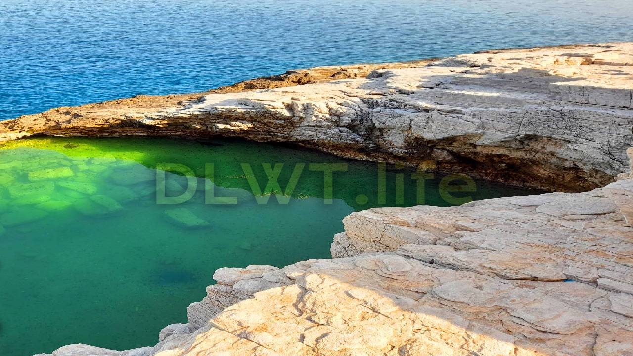 4K Gentle Sound of the Sea and a Lagoon for Deep Sleep, Relaxation, and Meditation